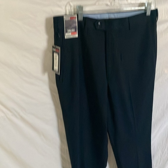 Travel Smart:Navy Blue Classic Fit Flat Front Dress Pants- Comfort Stretch-34x30 - Picture 14 of 16
